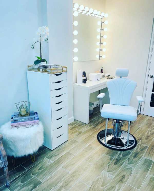 Skin Beautii by Waxxmii beauty studio in Nassau